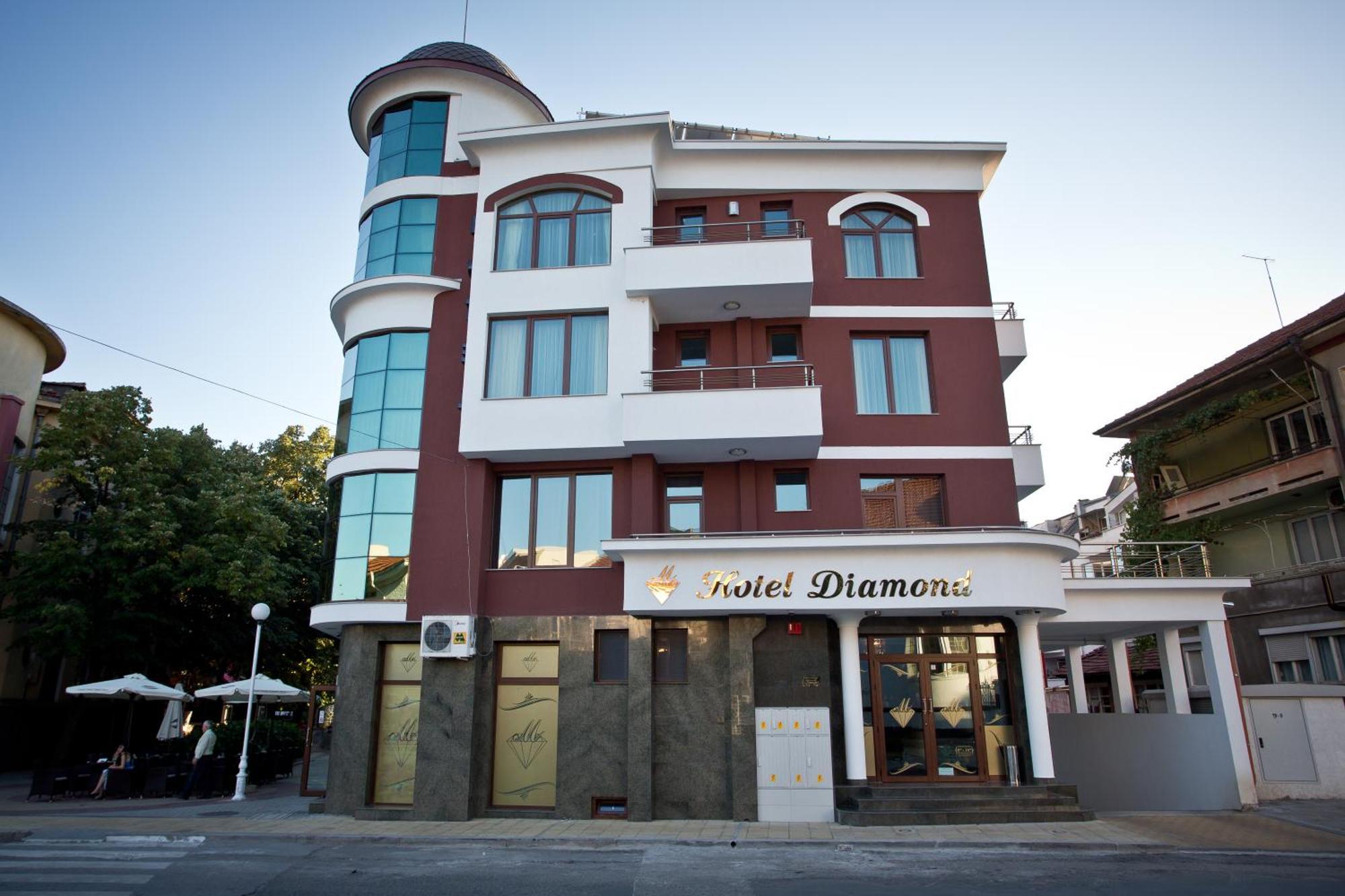 Hotel Diamond Казанлык Экстерьер фото