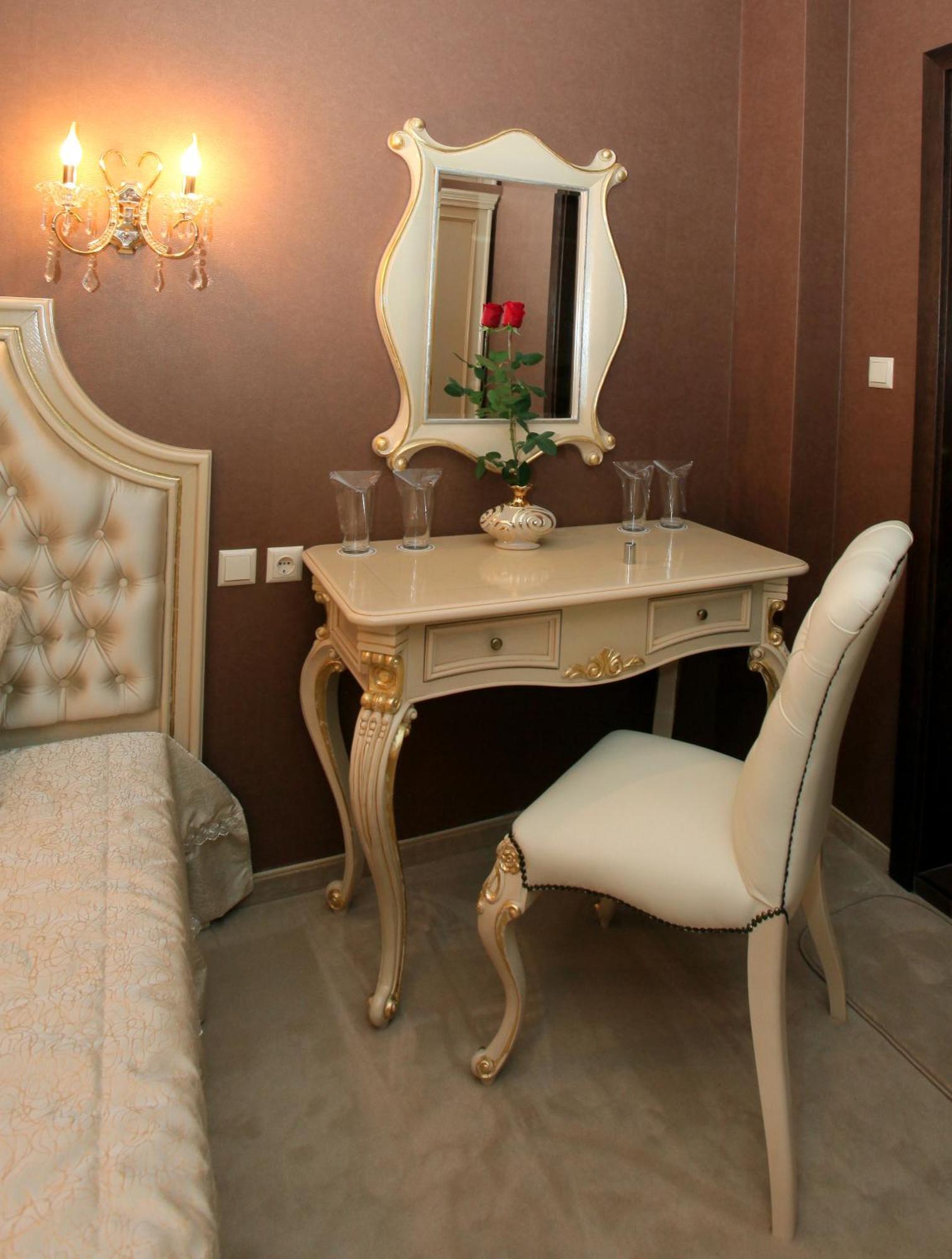 Hotel Diamond Казанлык Экстерьер фото