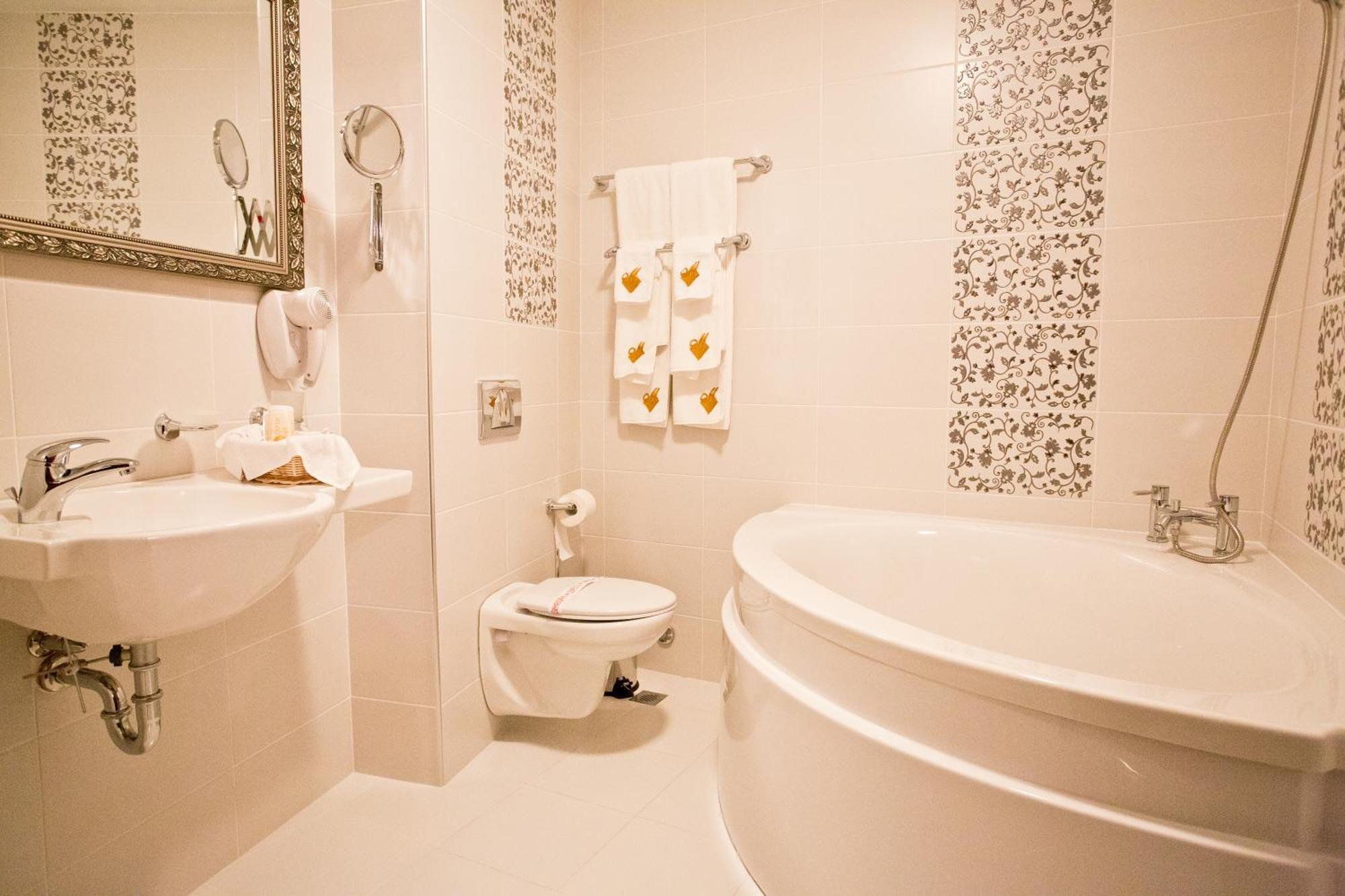 Hotel Diamond Казанлык Экстерьер фото