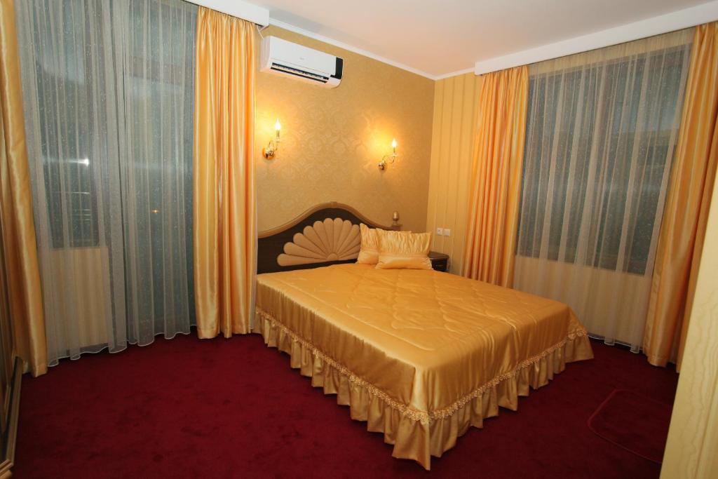 Hotel Diamond Казанлык Номер фото